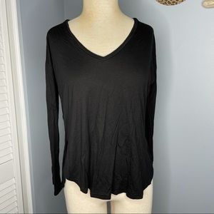 Madewell black long sleeve v-neck tshirt